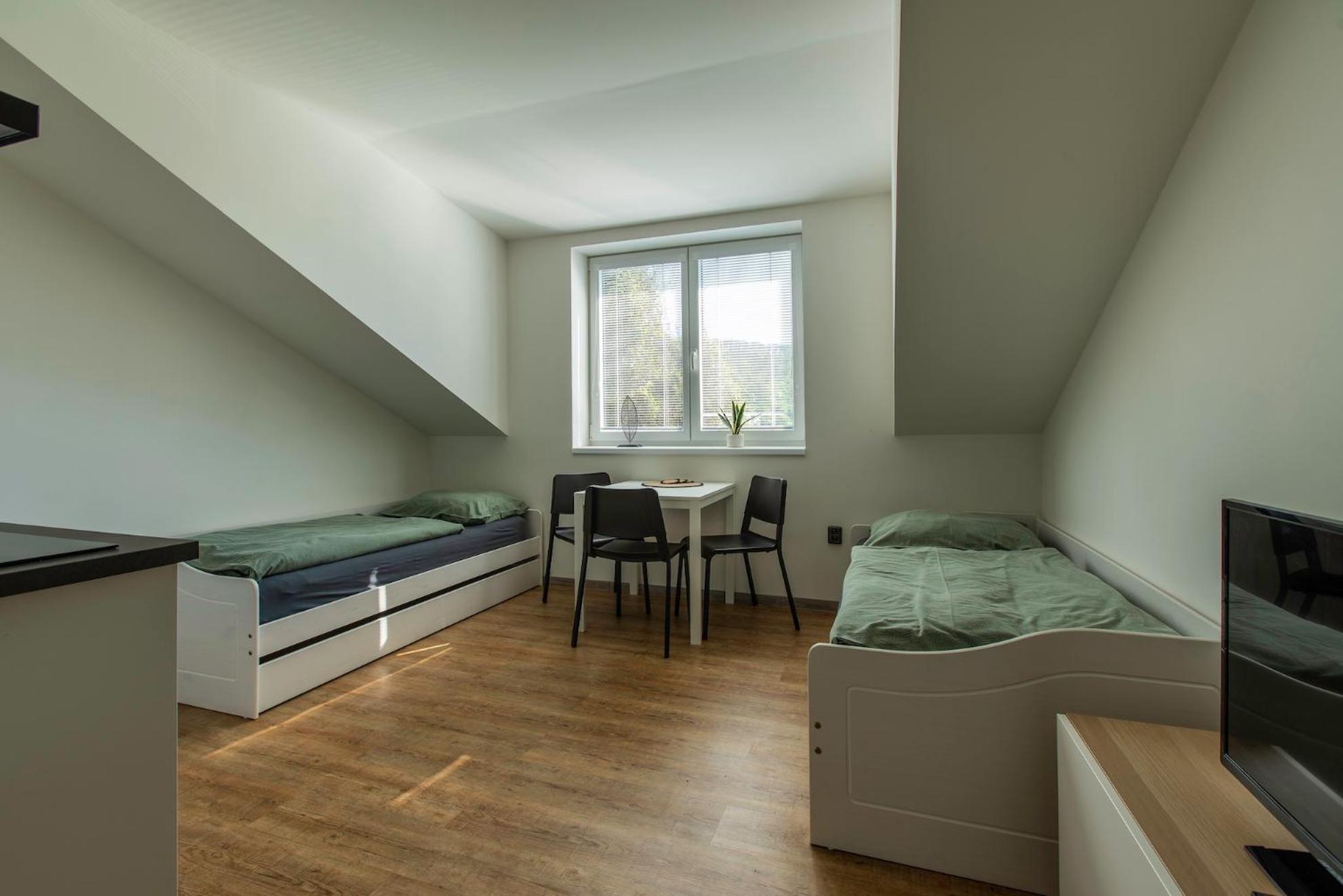 Restaurace Hotel Praha Nizbor Extérieur photo